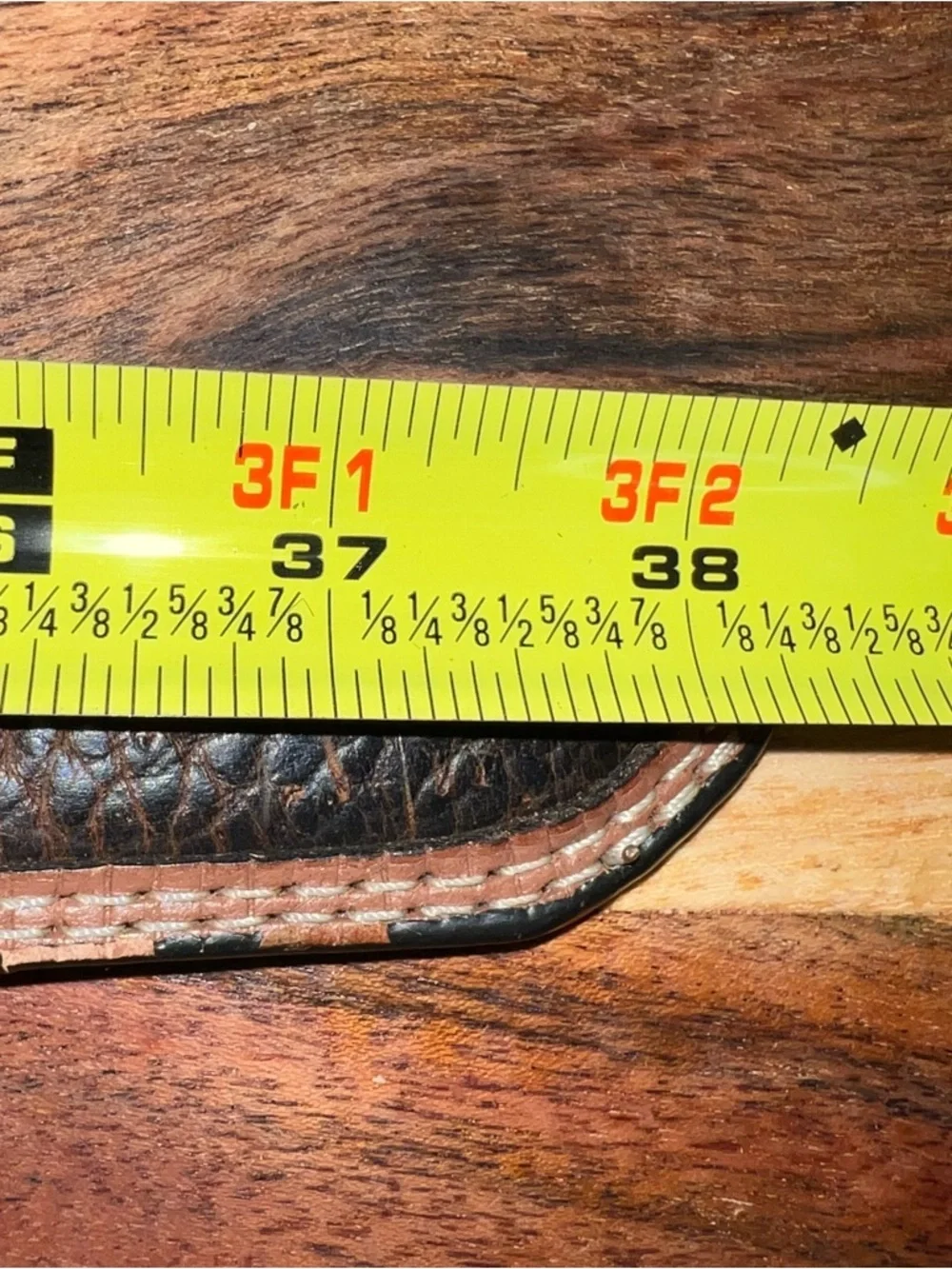 Ariat Distressed Brown Leather Belt Contrast Stitch Western 32